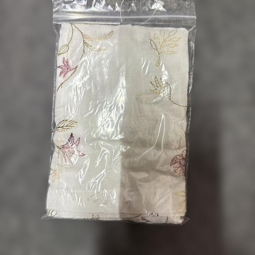 ど*〜様 シークレットハニー　実写ベル　愛の芽生え　ドレス