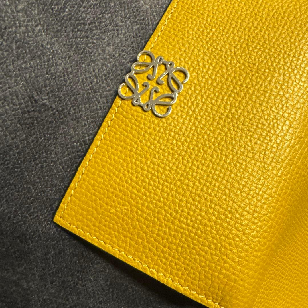 LOEWE トライフォールド ウォレット