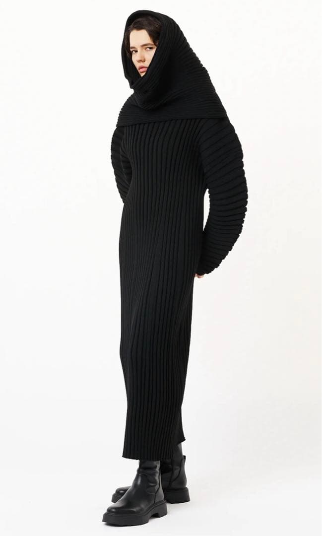 新品未使用タグ付　CFCL スヌード　黒COLIMAÇON SNOOD