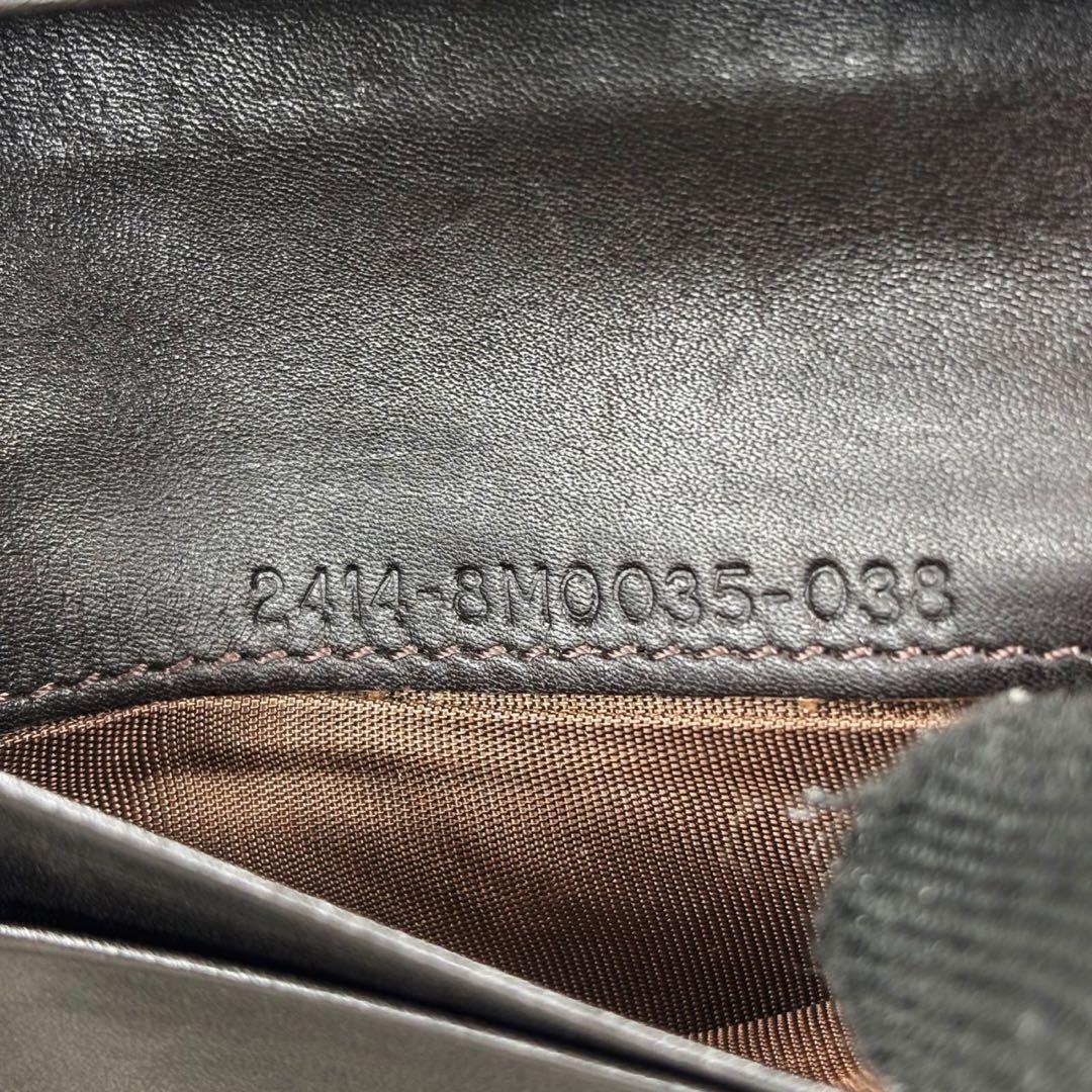 極美品　FENDI フェンディ　財布　二つ折り　M13
