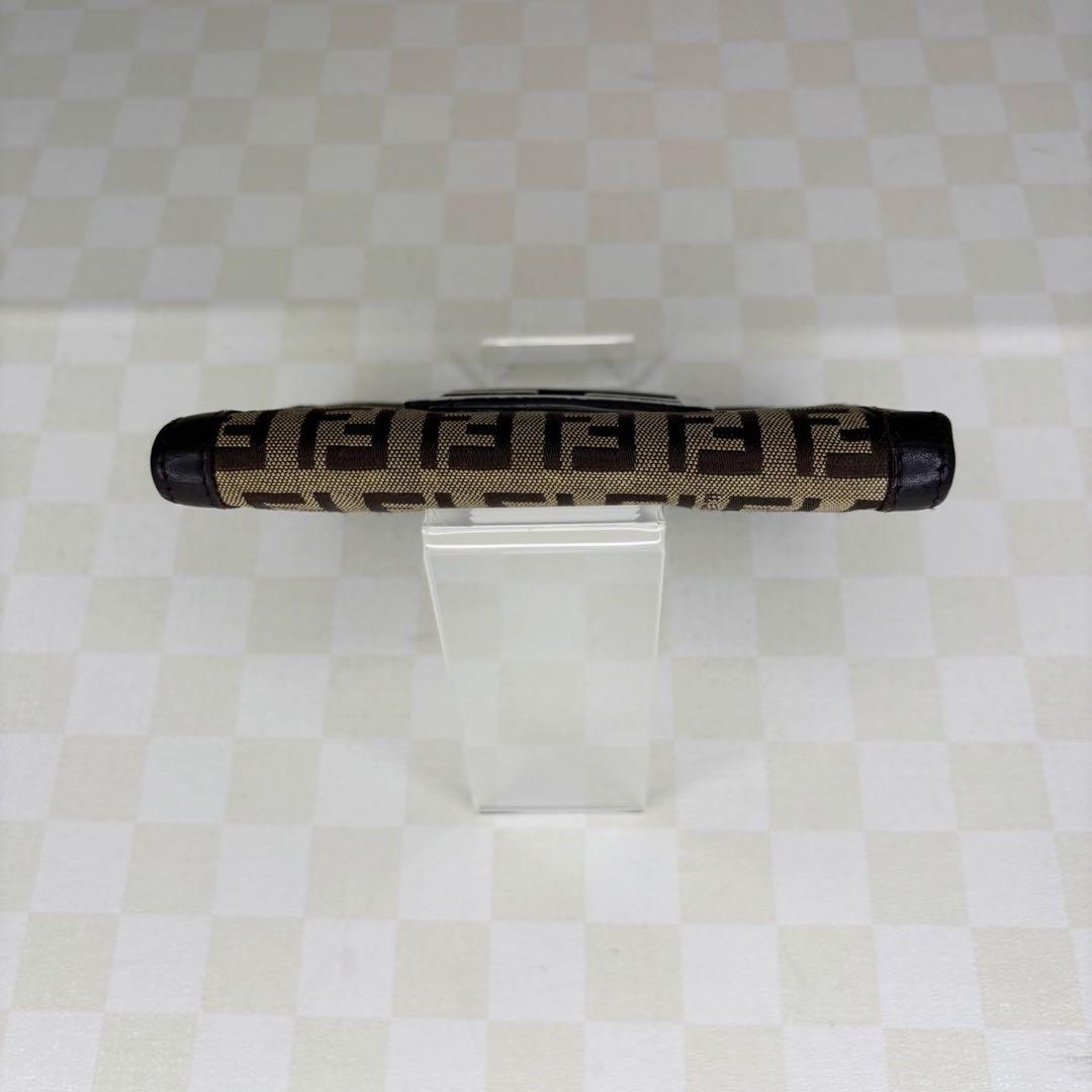 極美品　FENDI フェンディ　財布　二つ折り　M13