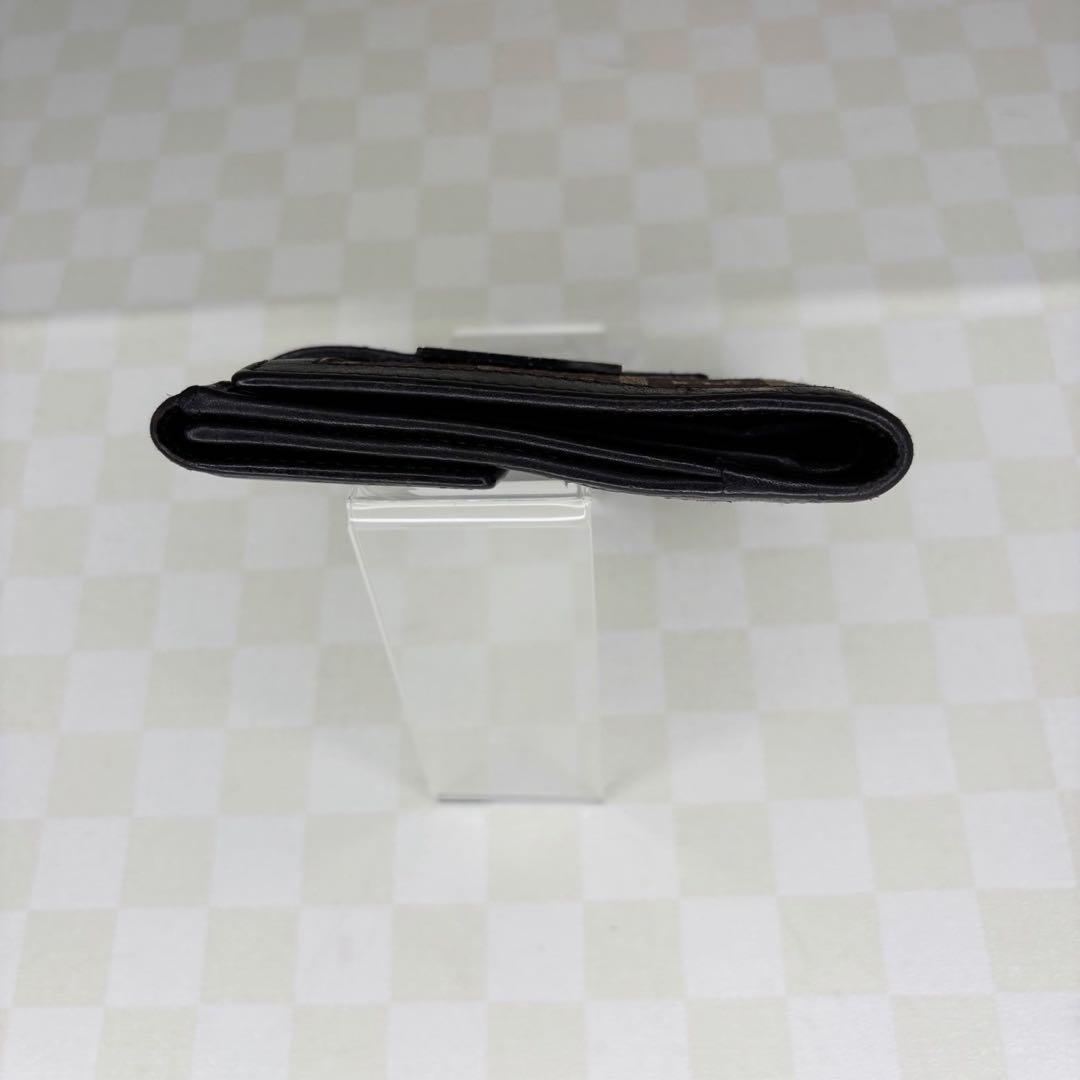 極美品　FENDI フェンディ　財布　二つ折り　M13