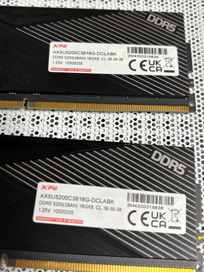メモリー XPG DDR5 32GB (16GB *2 )5200MHz