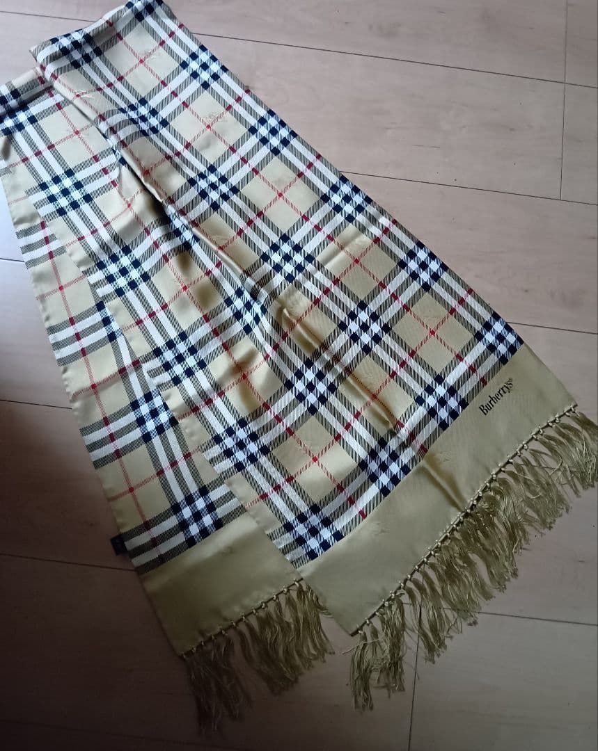 rag　美品 バーバリー シルク ストール