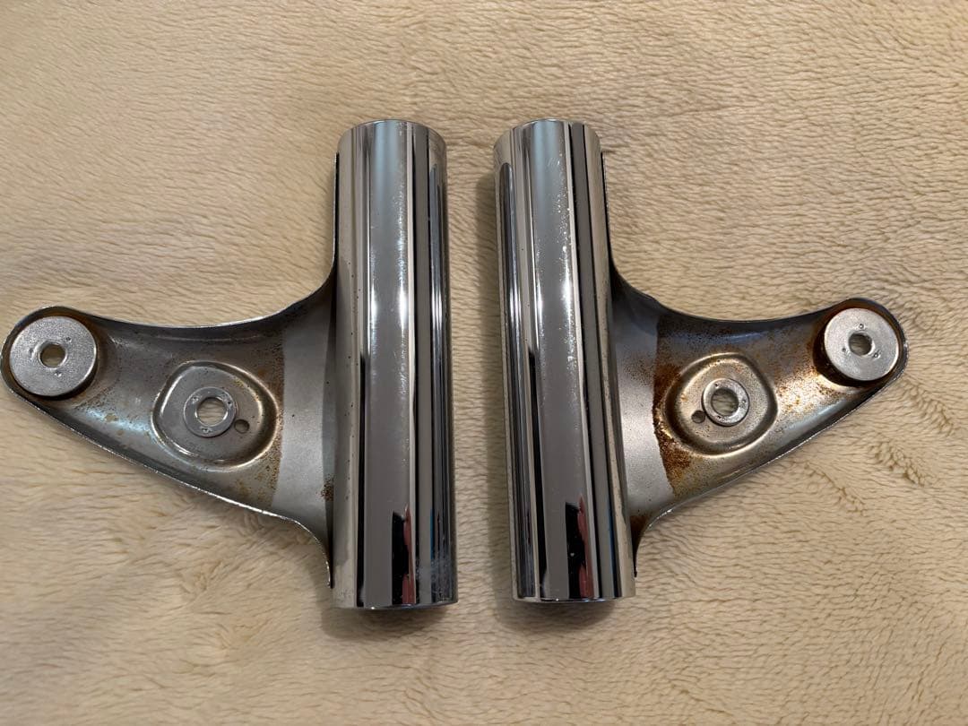 カワサキW650フロントライトステー
