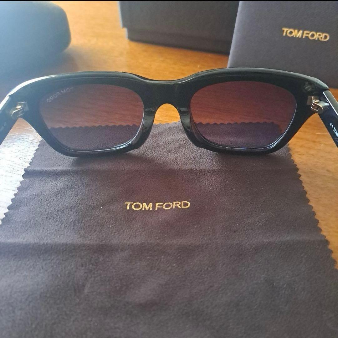 TOM FORD/トム・フォード DON TF237-F