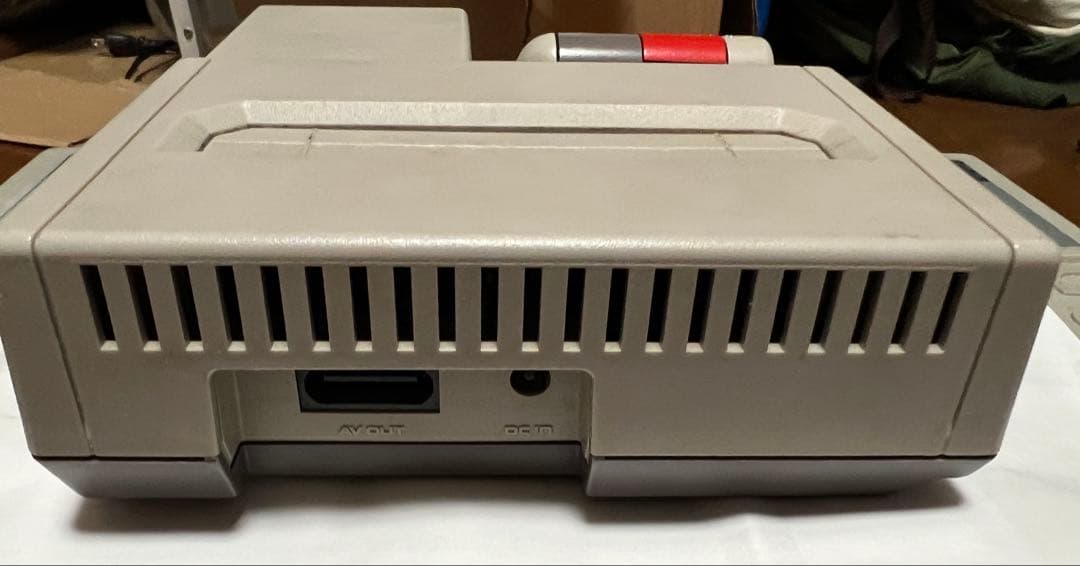 ニューファミコン本体＆ファミコンソフトまとめ売り（24本）