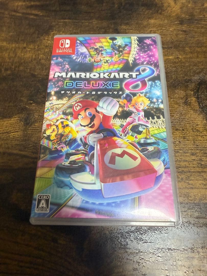 Nintendo Switch本体 + Mario Kart 8 Deluxe