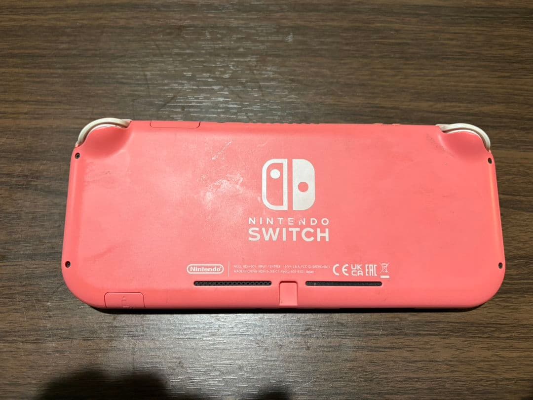 【ジャンク品】Nintendo SwitchLight ピンク