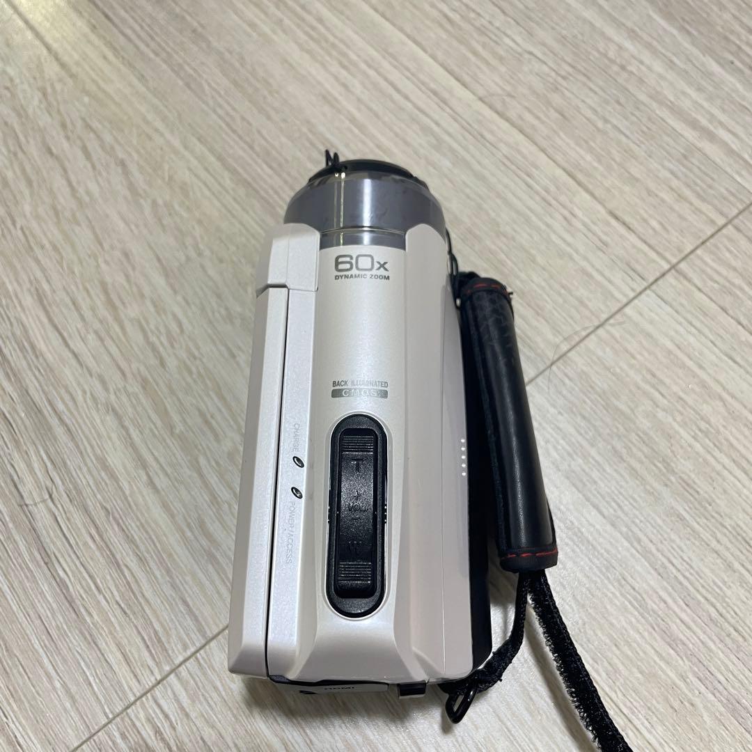 JVC Everio GZ-F200-W フルHD【64GB SD付】