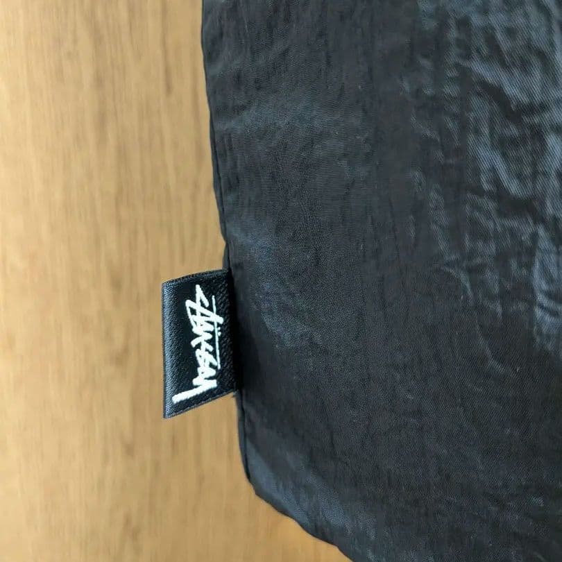 STUSSY リバーシブルベスト(ブラック/パープル)