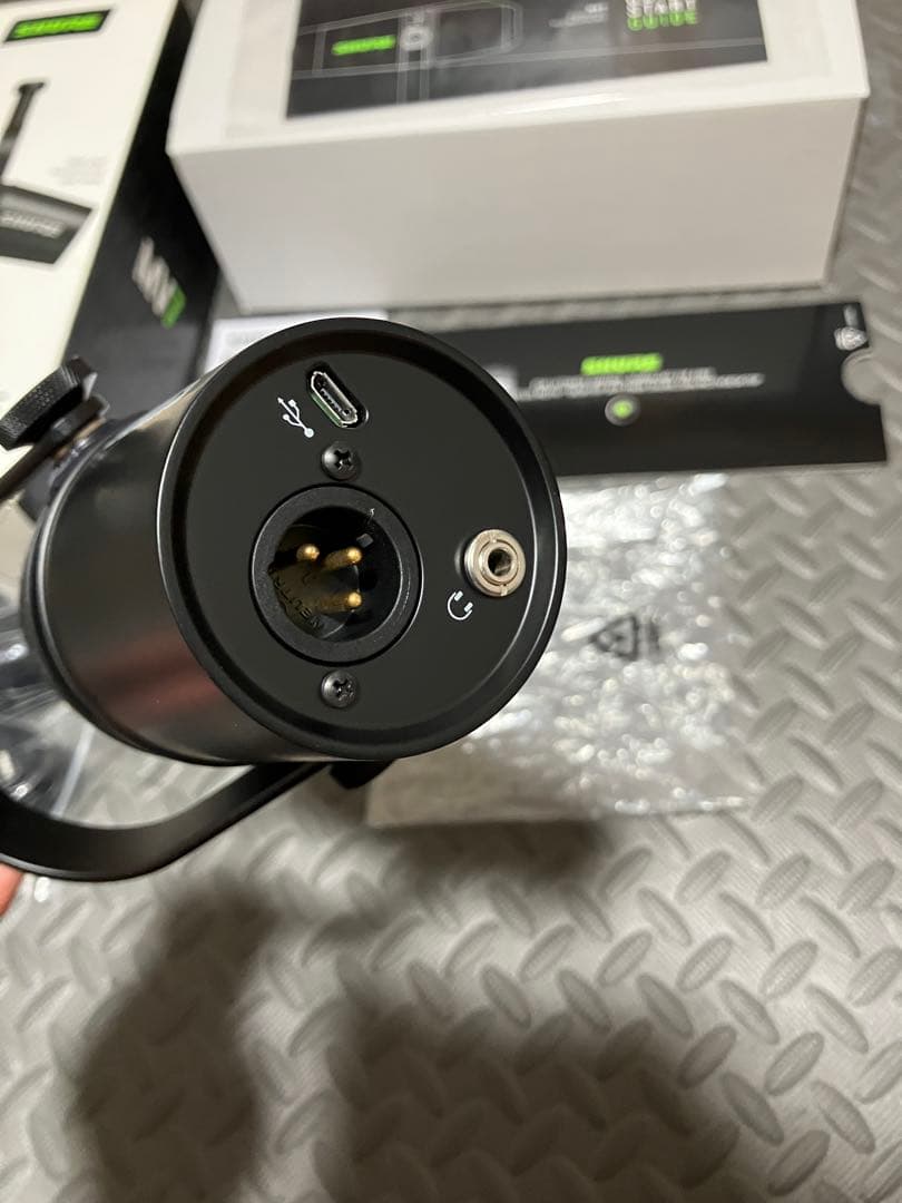 配信機器・PA機器・レコーディング機器 SHURE MV7