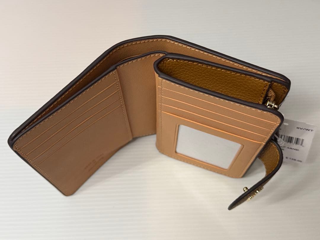 スヌーピー 二つ折り財布 新品未使用品