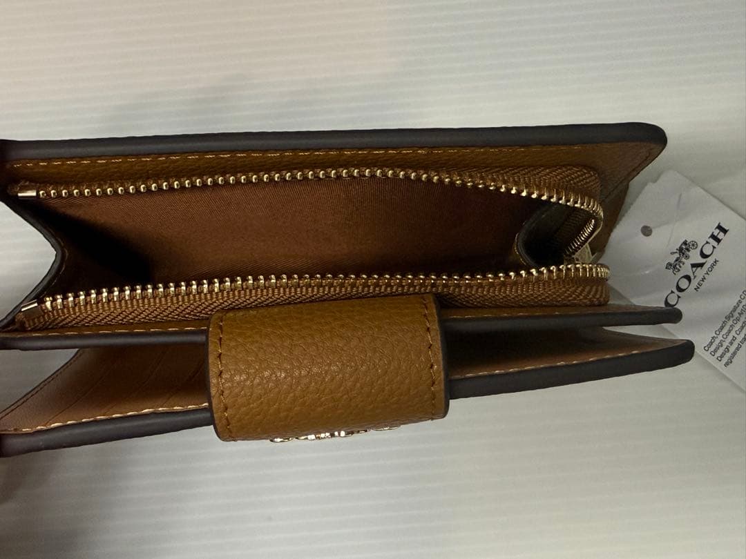 スヌーピー 二つ折り財布 新品未使用品