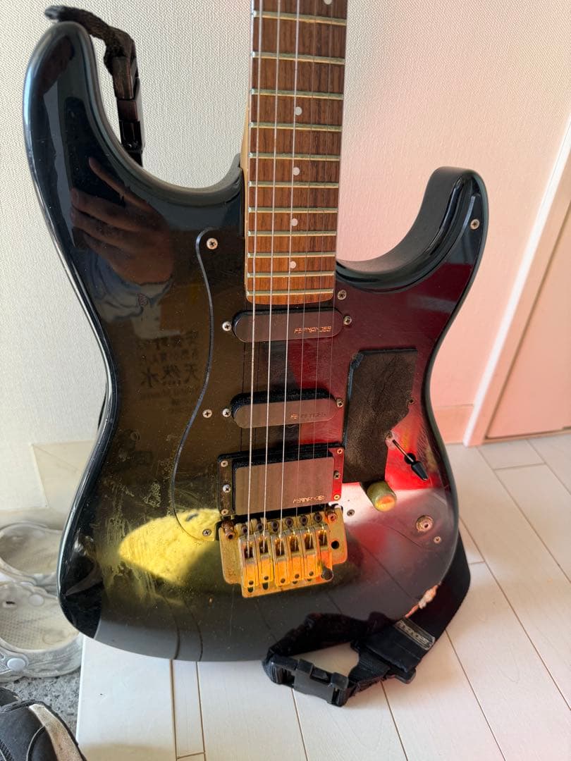 06 フェルナンデス　エレキギター　難あり品
