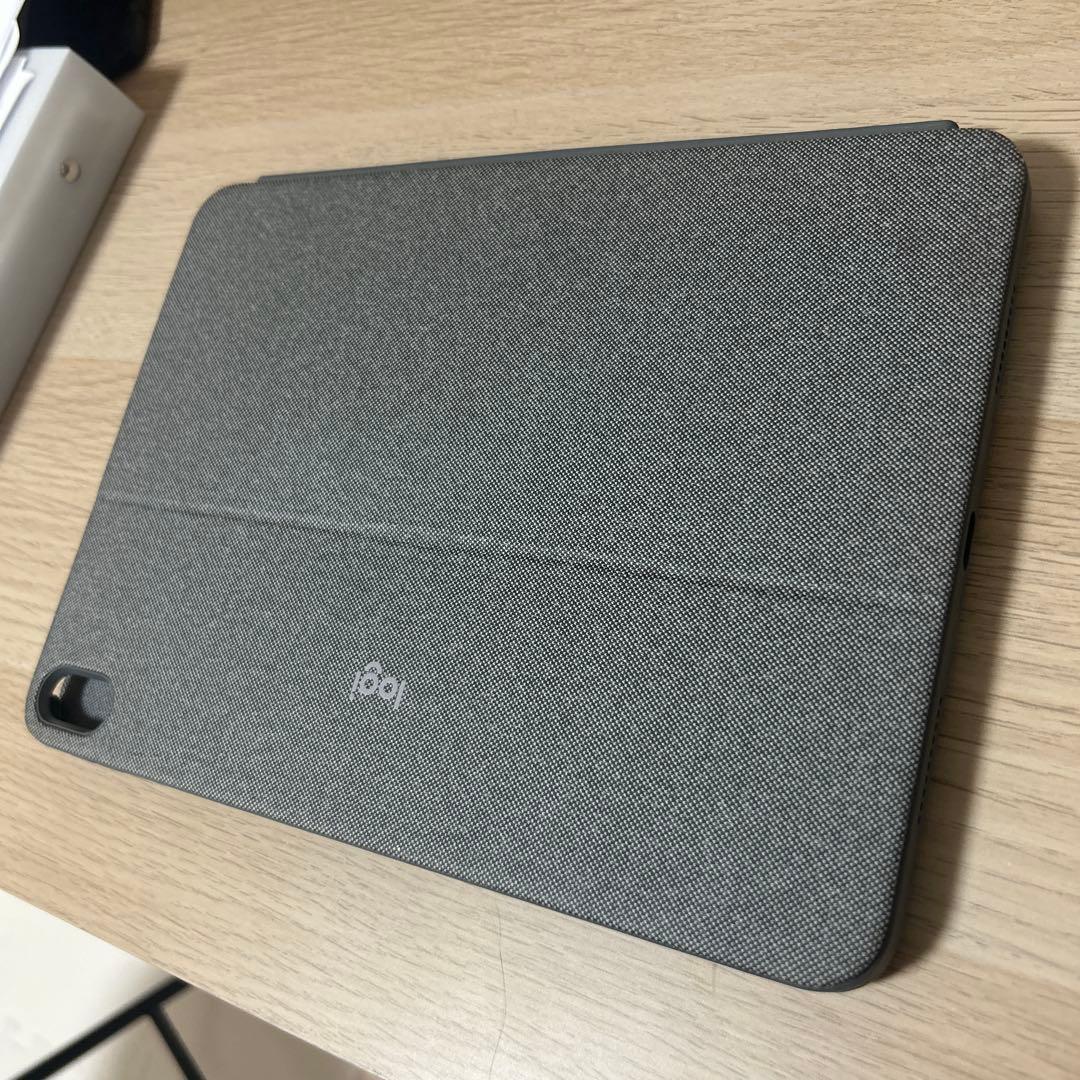 Logitech iPad キーボードケース トラックパッド付き