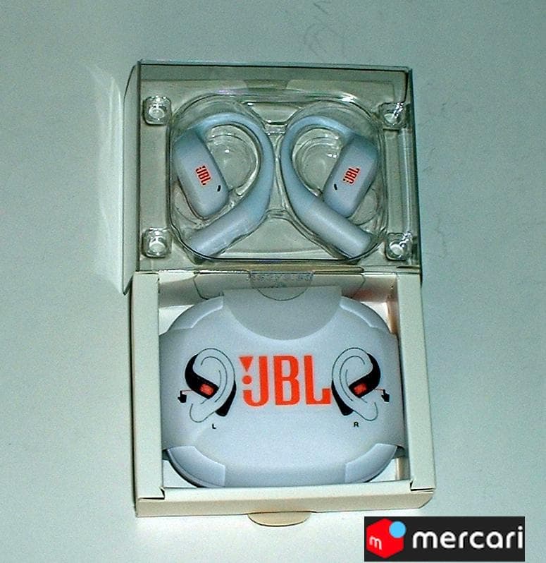 ワイヤレスイヤホン(JBL ENDURANCE ZONE)