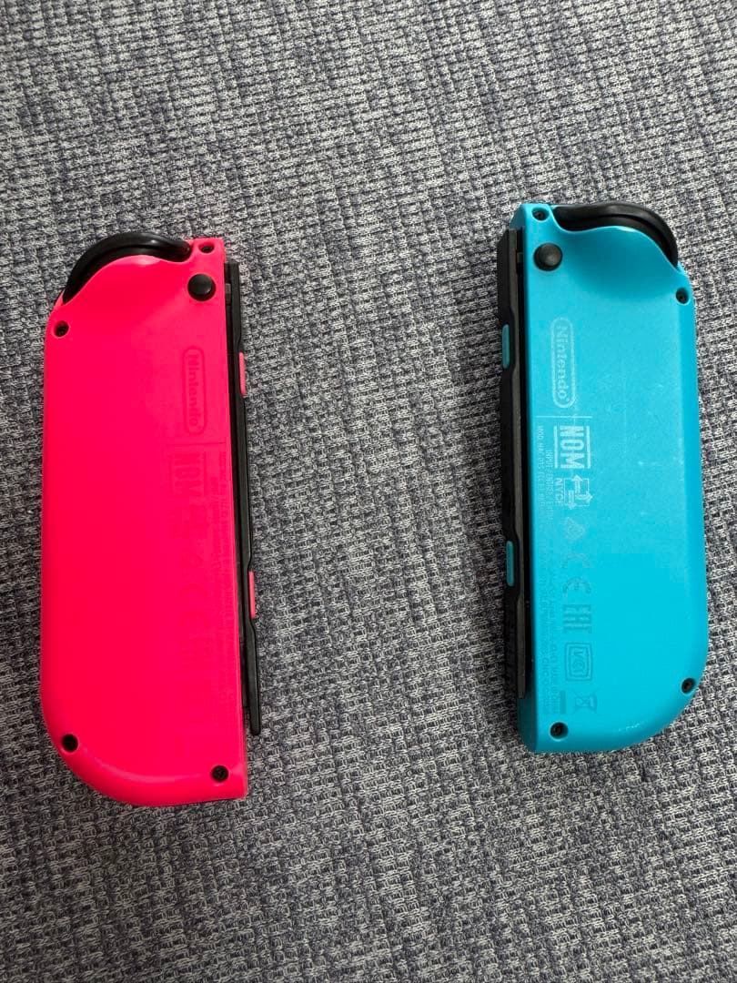 Nintendo Switch本体液晶割れ　Joy-Con×2個 ACアダプター