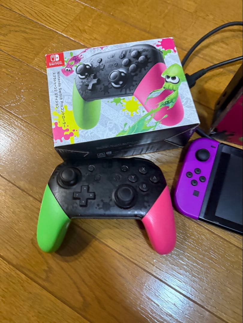 Nintendo Switch スプラトゥーンデザイン 本体とプロコントローラー