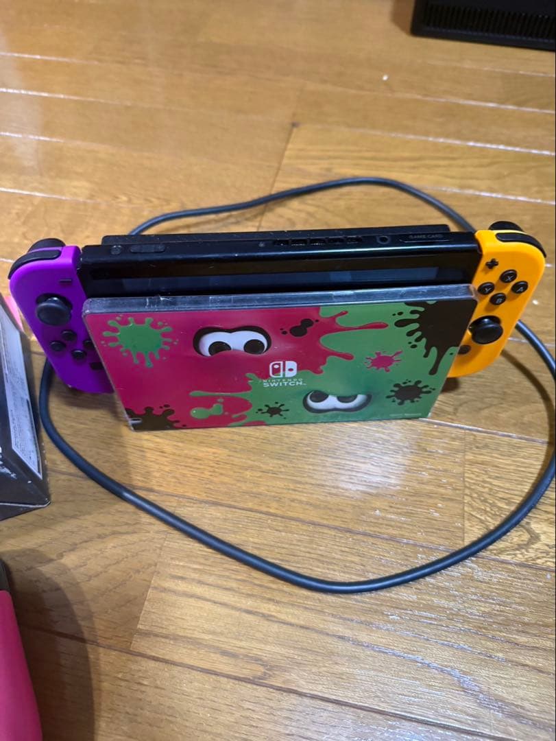 Nintendo Switch スプラトゥーンデザイン 本体とプロコントローラー