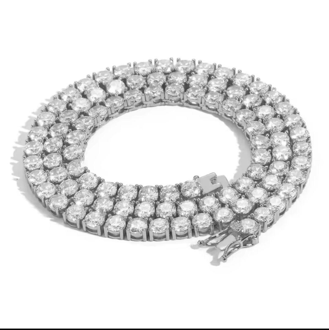 売れネックレス✨️　シルバーアクセサリー　ワンポイントオシャレ