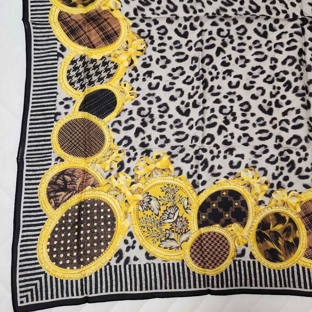 Christian Dior シルクスカーフ 大判106×103 レオパード柄
