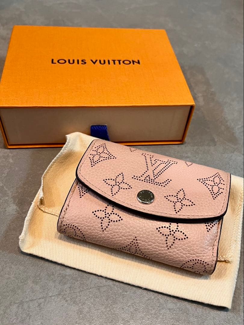 LOUIS VUITTON ルイヴィトン ポルトフォイユ・イリスXS