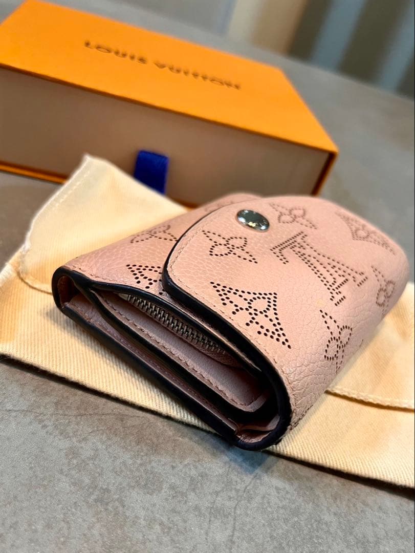 LOUIS VUITTON ルイヴィトン ポルトフォイユ・イリスXS