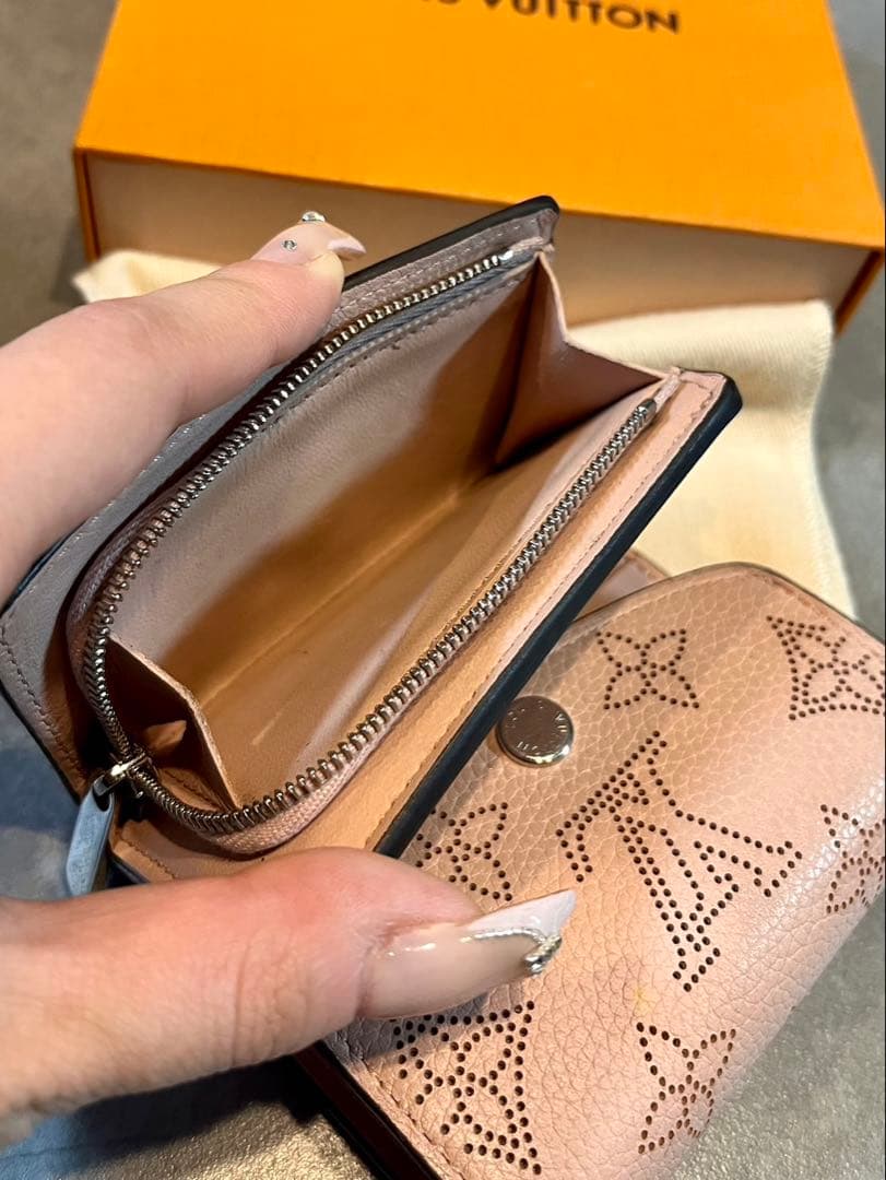LOUIS VUITTON ルイヴィトン ポルトフォイユ・イリスXS