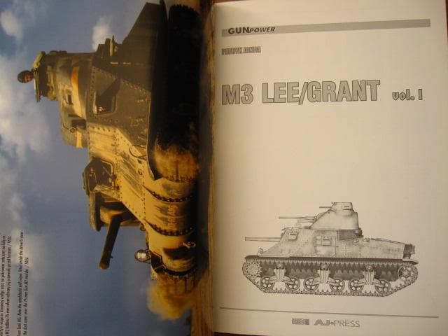 洋書 M3 Lee/grant Vol.1 AJ Press Gunpower 32