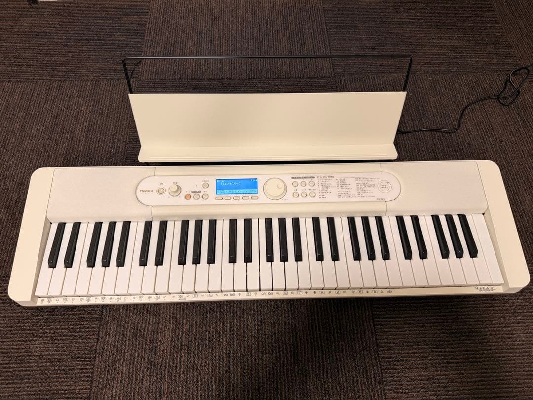 [美品]CASIO電子キーボード 光ナビゲーション LK-526