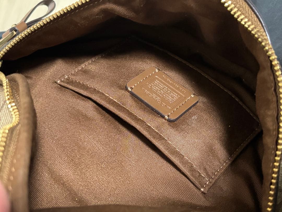 COACH ブラウン ロゴ柄 ボディバッグ