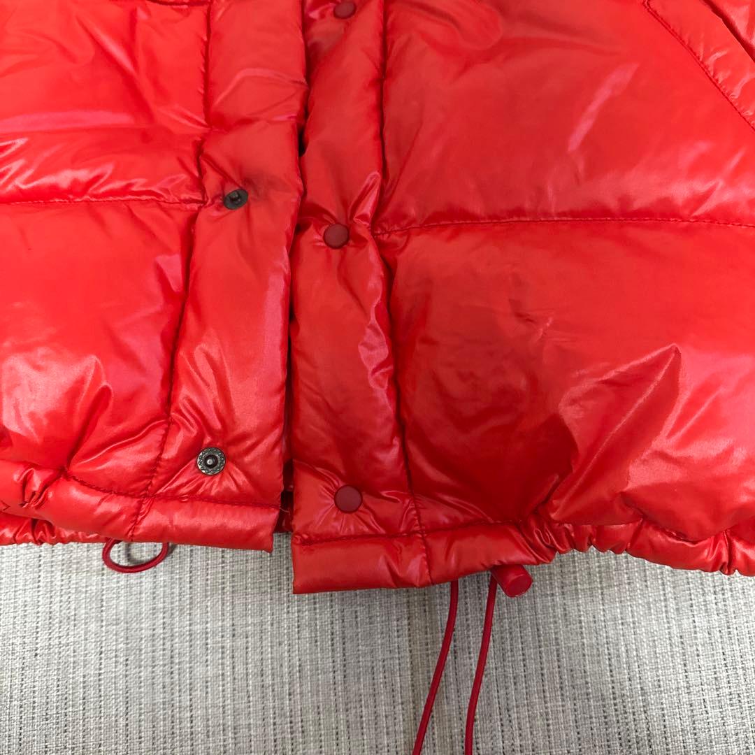 MONCLER レッド ダウンベスト
