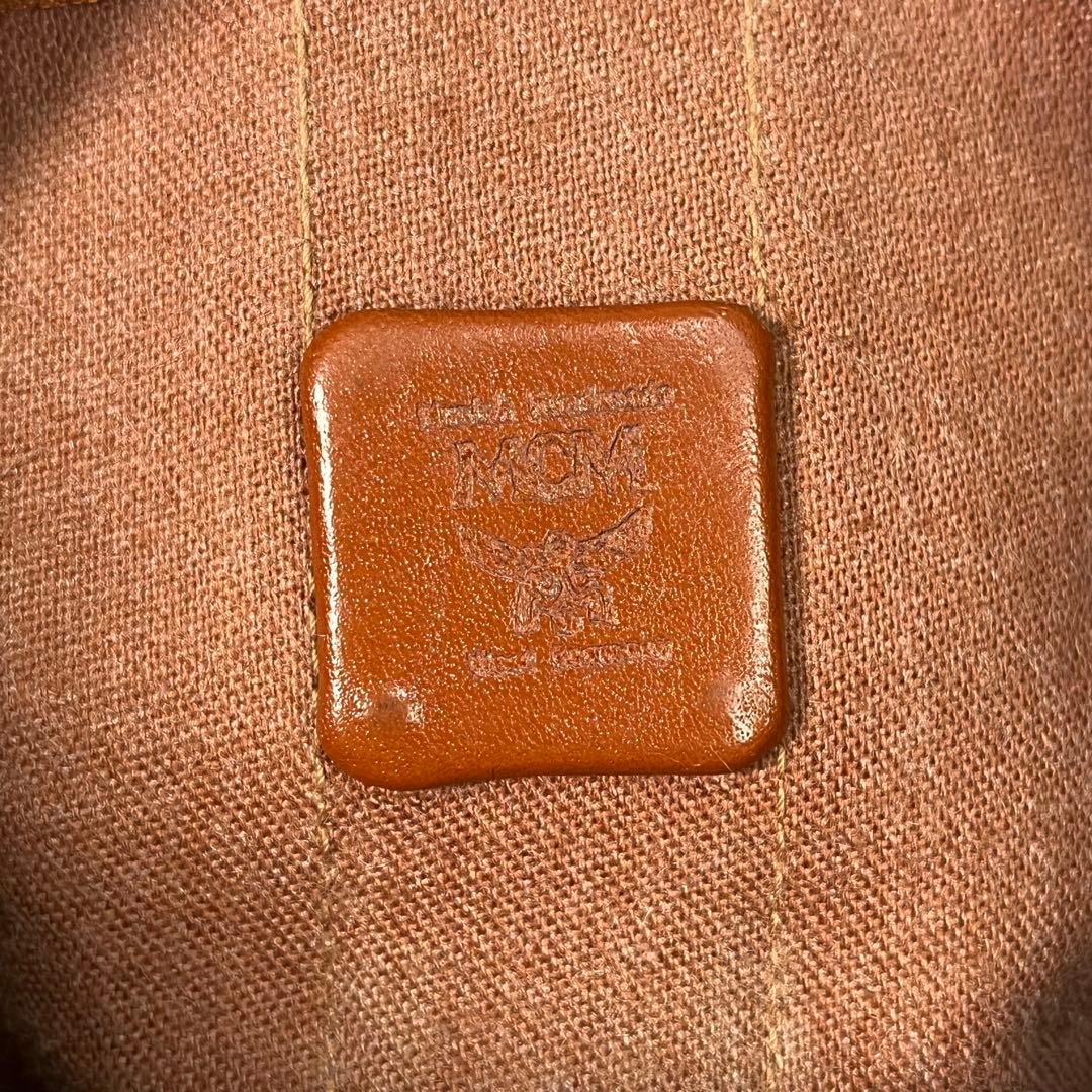MCM ボディバッグ　ウエストバッグ　ヴィセトス　ゴールド金具　ブラウン