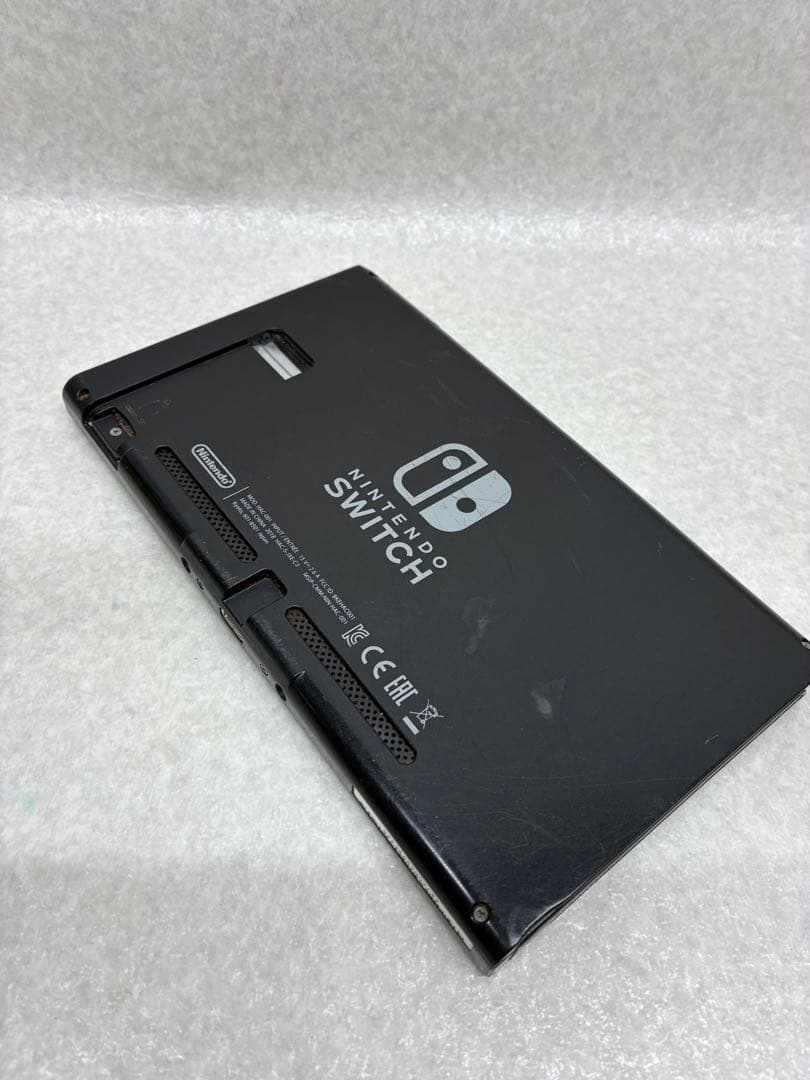 D0203）任天堂 Switch HAC-001 本体のみ