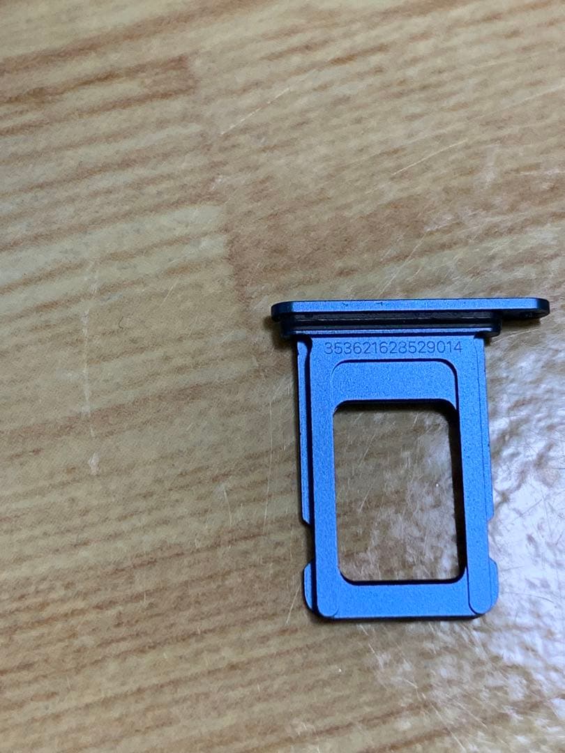 【ジャンク】iPhone 13 本体のみ（容量不明）アクティベーションロック済