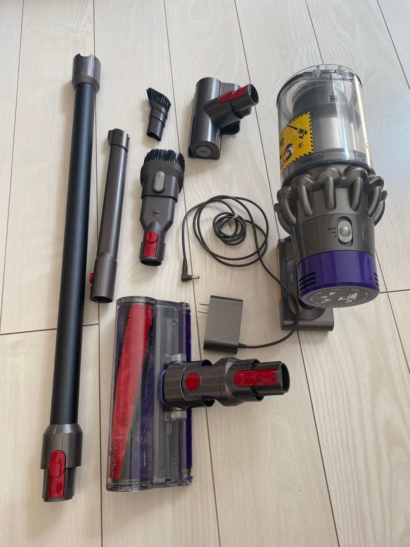 Dyson スティッククリーナーsv12本体 各種アタッチメント付き