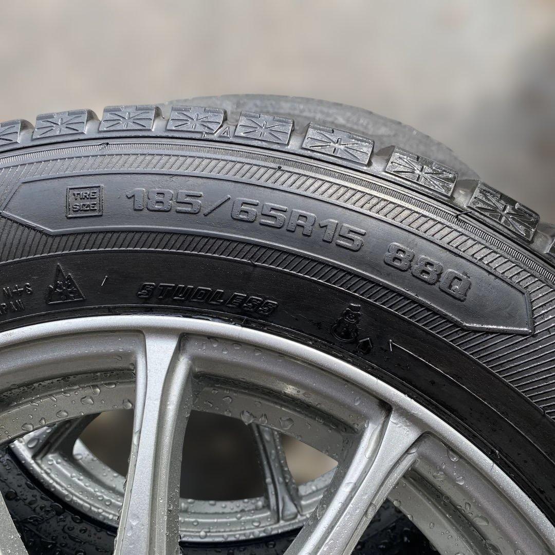 スタッドレスタイヤ 15インチ ホイール付185/65/R15 日産ノート他