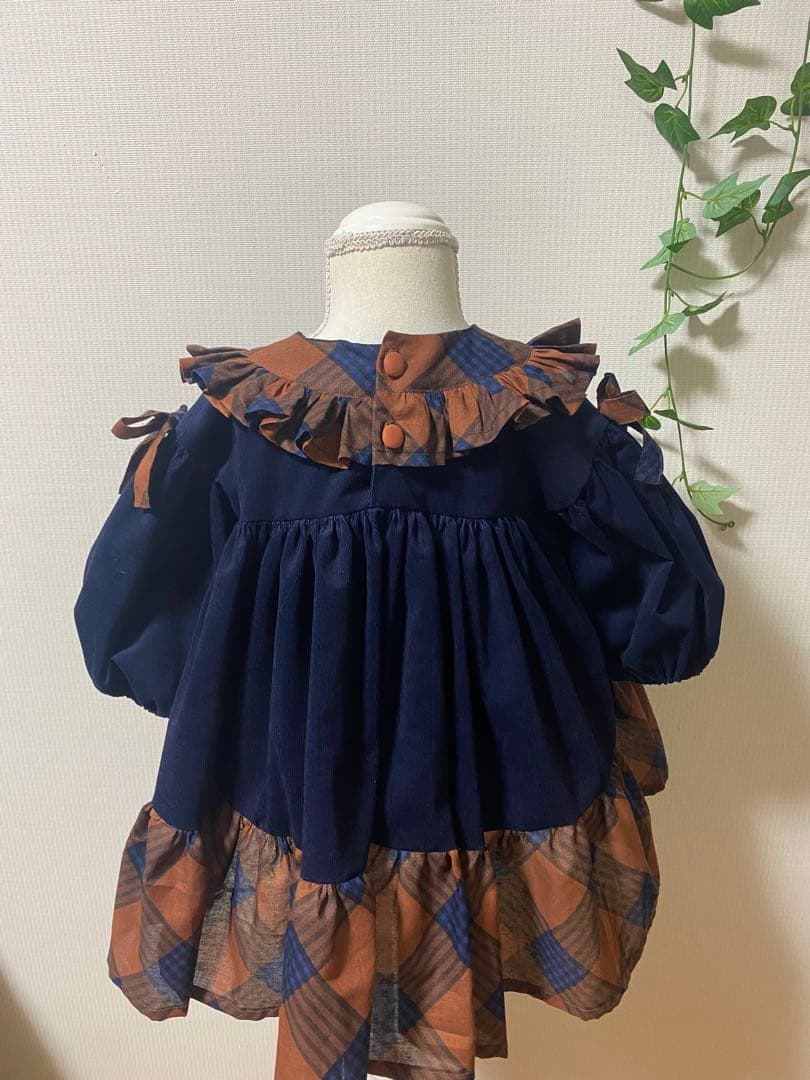 ハンドメイド　フリルウエストギャザーワンピースの85サイズ