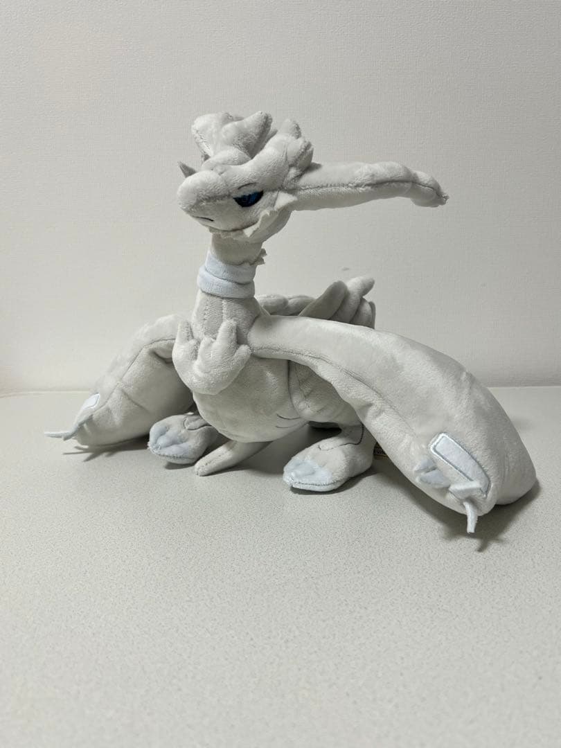 三英　ポケットモンスター　ぬいぐるみ　ゼクロム　レシラム　S