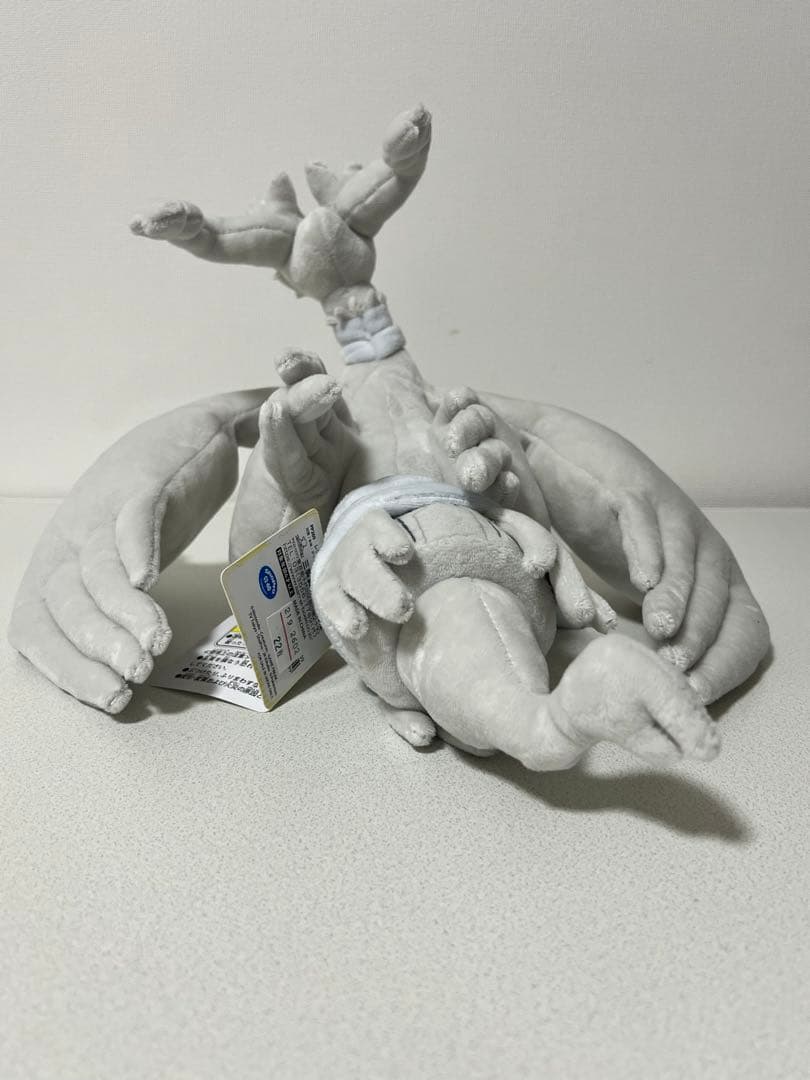 三英　ポケットモンスター　ぬいぐるみ　ゼクロム　レシラム　S