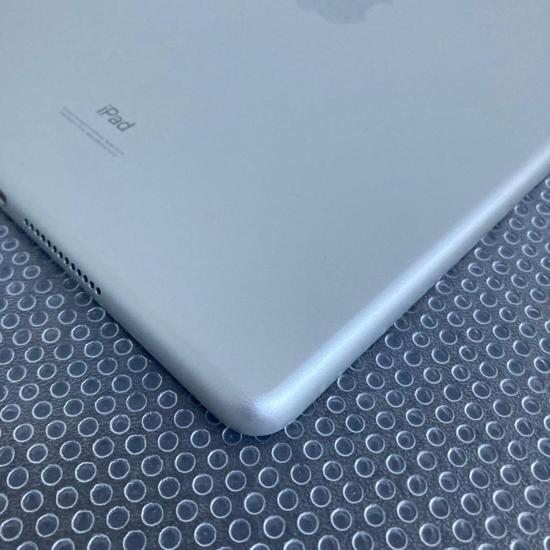 699【早い者勝ち】電池良好☆iPad8 第8世代 32GB WIFIモデル☆