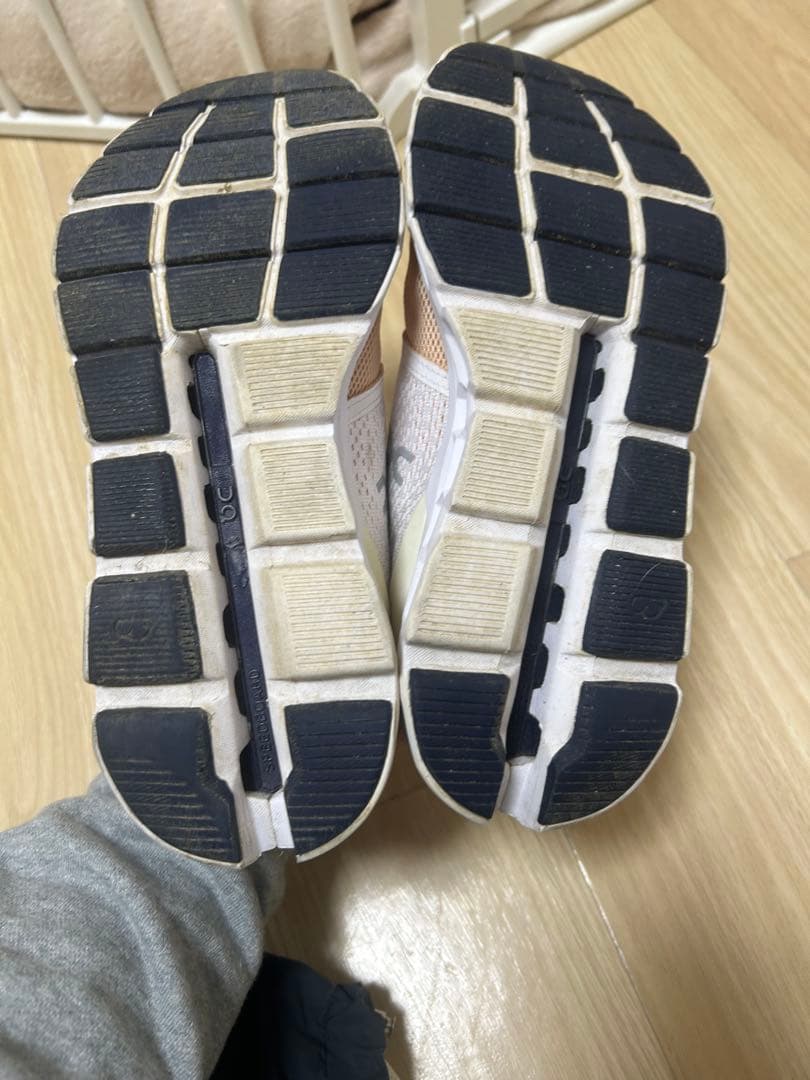On Cloudstratusランニングシューズ