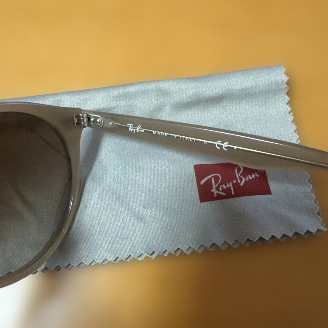 Ray-Ban RB2180F ベージュ サングラス