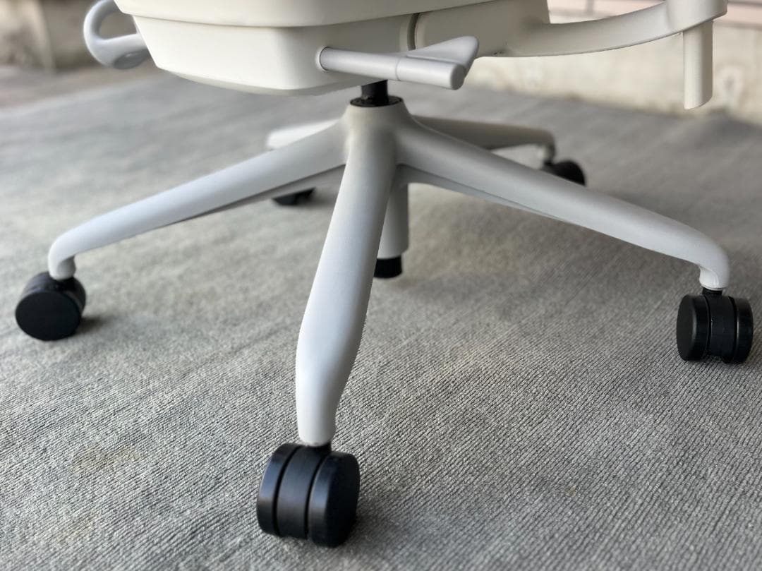 極美品☆2018年製／Herman Miller／セイルチェア／デスクチェア ①