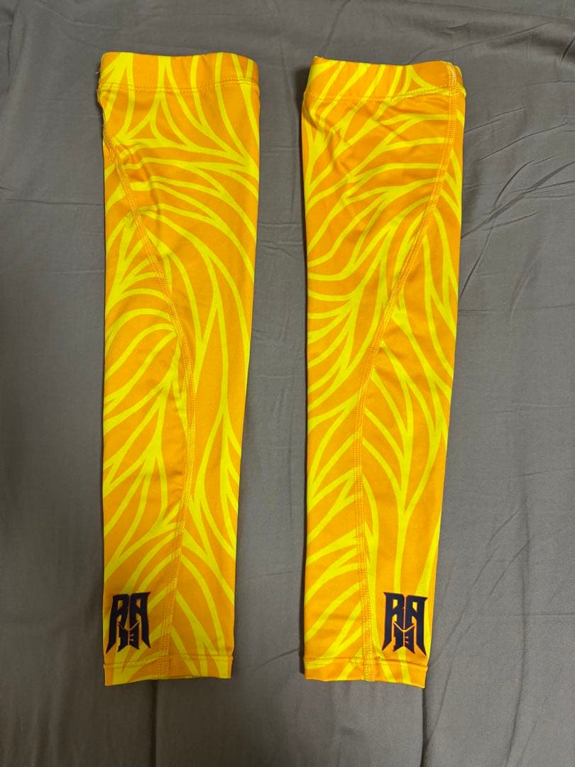 NIKE アクーニャJrモデル イエロー アームスリーブ