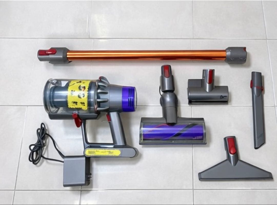 Dyson V10 SV12 コードレス掃除機 サイクロン分解掃除・消毒済