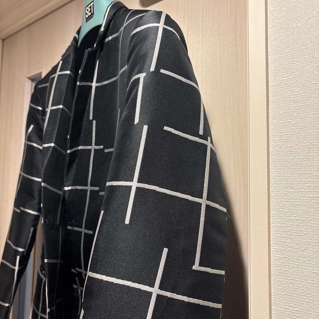 アルマーニ　イタリア製 黒と白のチェック柄ジャケット