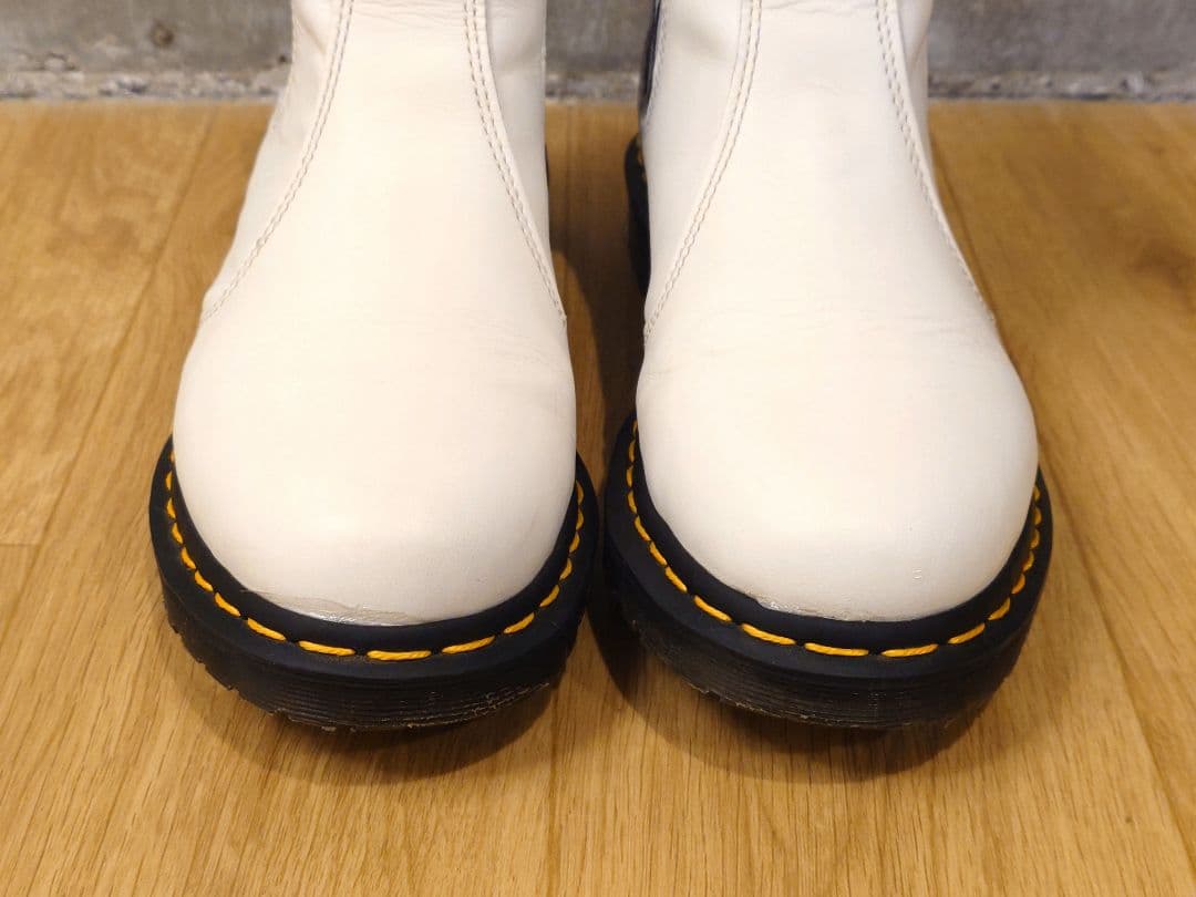 Dr.Martens　ホワイトレザー サイドゴア ファー付き　チェルシーブーツ
