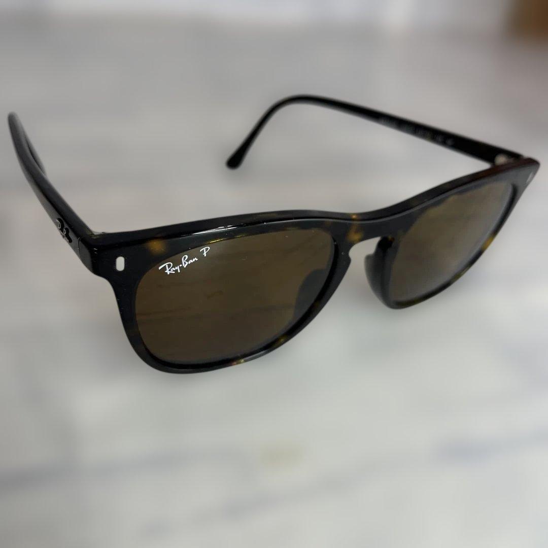 Ray Ban レイバン　RB2210F　偏光レンズ　サングラス